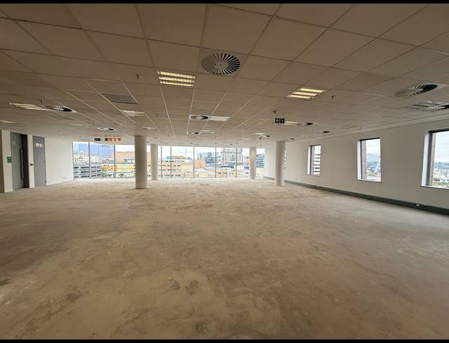 1,976M² OFFICE TO LET IN SANDTON CENTRAL